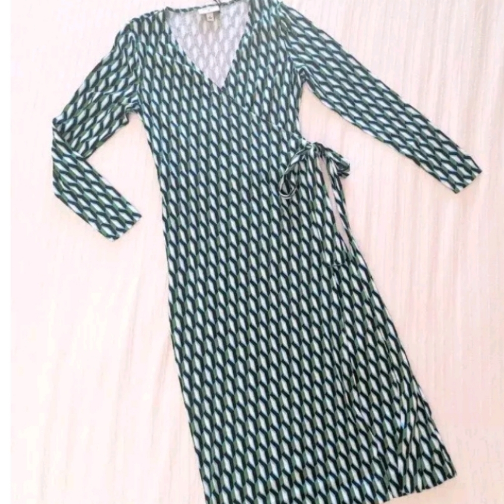 Diane Von Furstenberg Bold Print Midi Wrap Dress